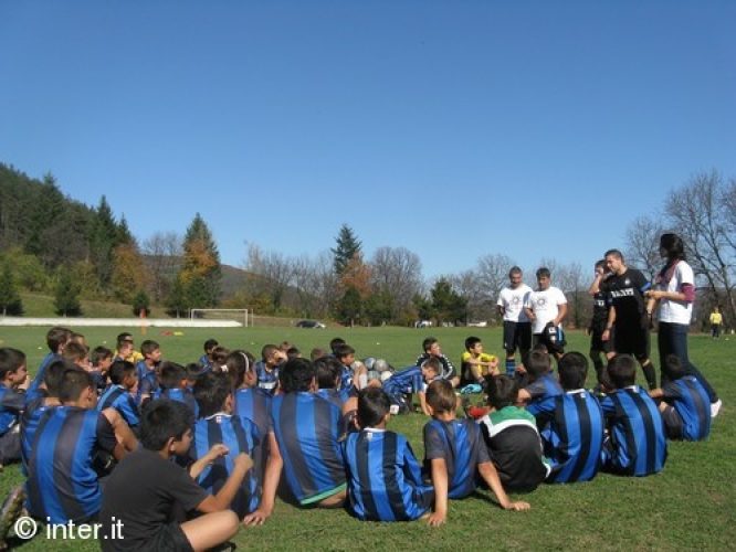 La scuola di Nowo Selo entra a far parte del programma e partecipa al torneo aperto a tutti i bambini di Inter Campus