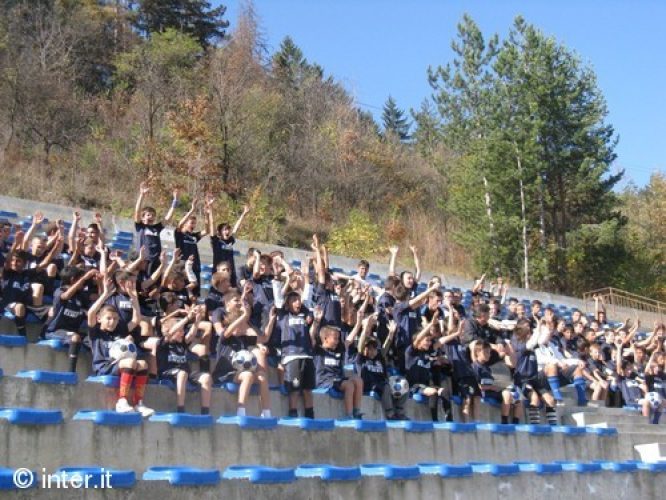 La scuola di Nowo Selo entra a far parte del programma e partecipa al torneo aperto a tutti i bambini di Inter Campus
