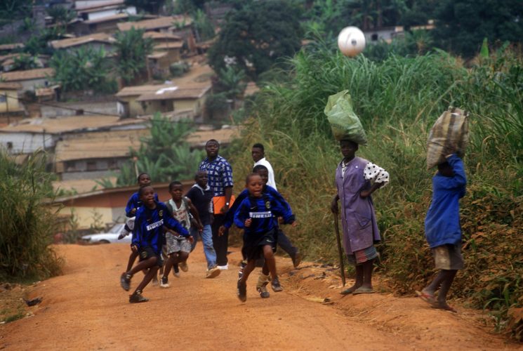InterCampus Cameroon 2002 : 
Photo: Franco Origlia