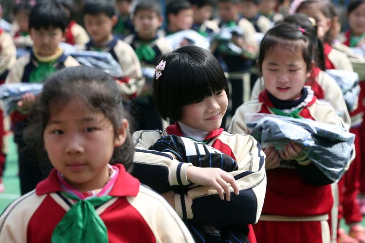 WEB-CINA-2015-008