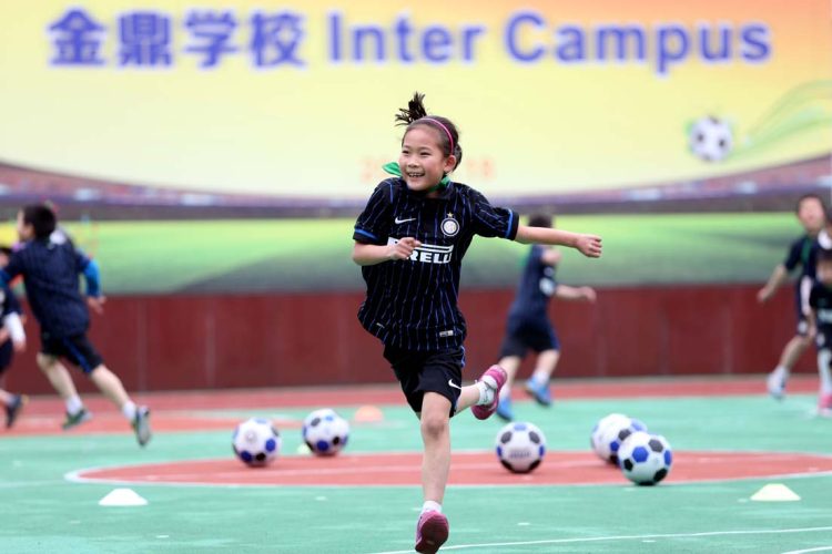 WEB-CINA-2015-032
