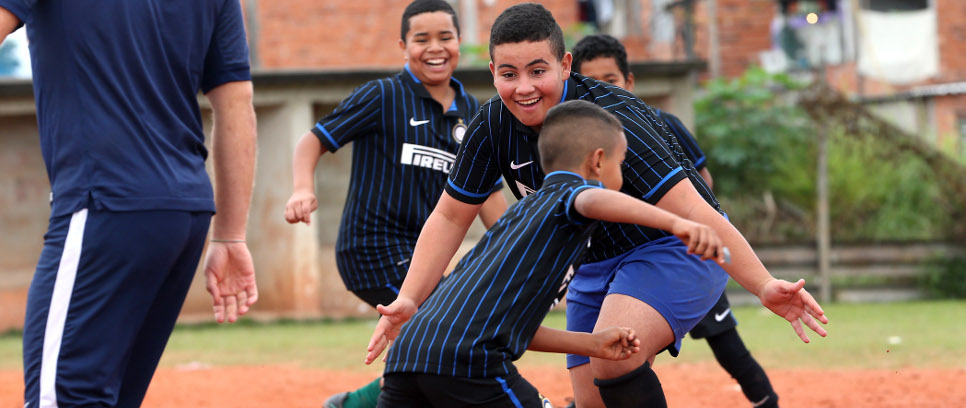 [Allenare in una favela di Inter Campus]