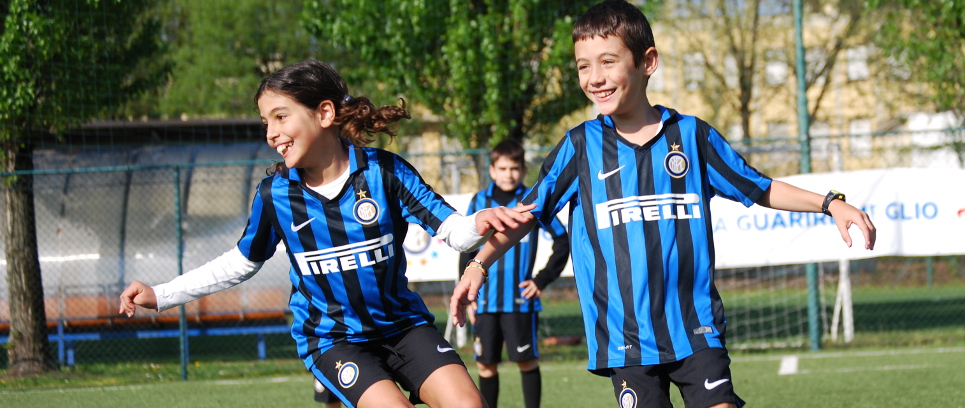 [Inter Campus y los ninos del hospital de Monza]