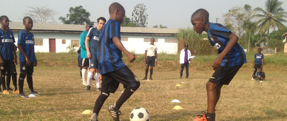[Inter Campus Camerun, formazione ad ampio raggio]