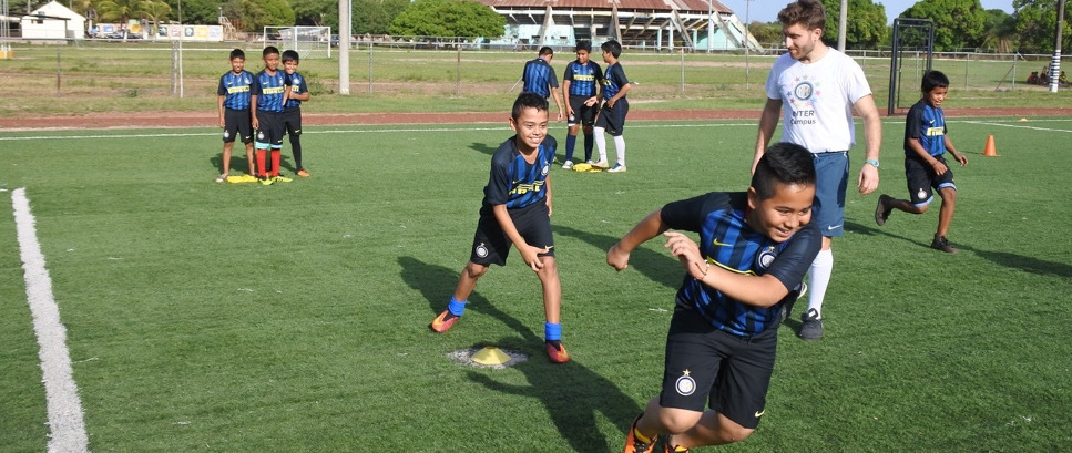 [Inter Campus Colombia, campo, famiglie e Università]