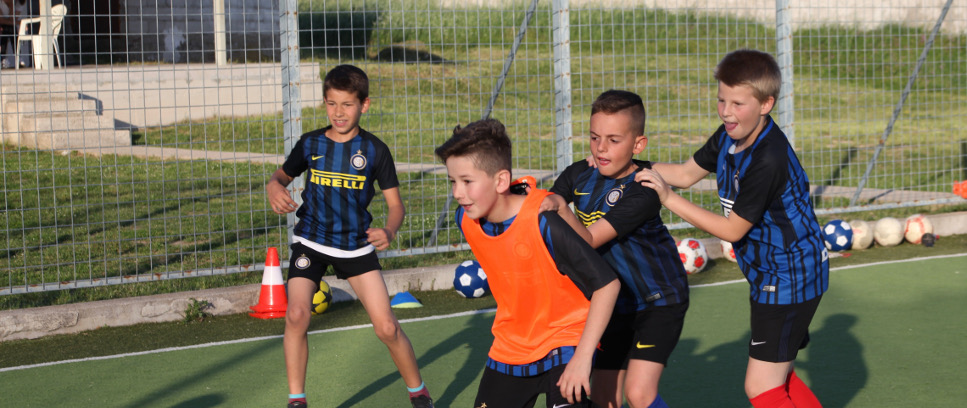 [Bosnia-Erzegovina, in campo senza divisioni]