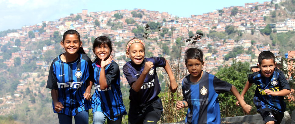 [La UEFA premia Inter Campus]