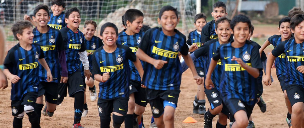 [LOS MIEMBROS DEL INTER CLUB MUESTRAN SU APOYO A INTER CAMPUS PARAGUAY]