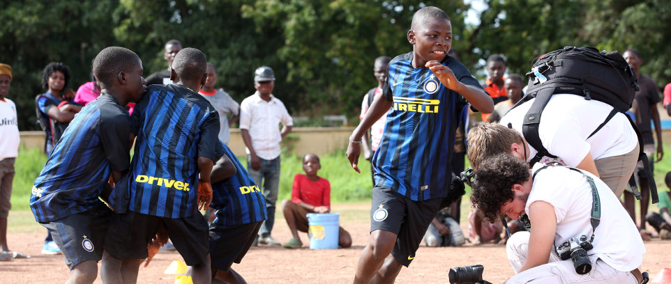 [A “El Mundo Es un Balón” il Gentleman Fair-Play Award]
