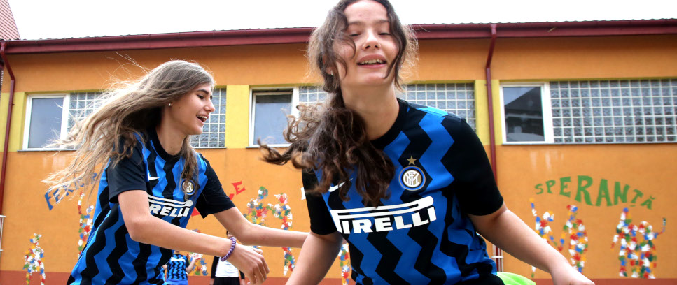 [Pirelli Tyres Romania e Inter Campus all’Ambasciata italiana di Bucarest]