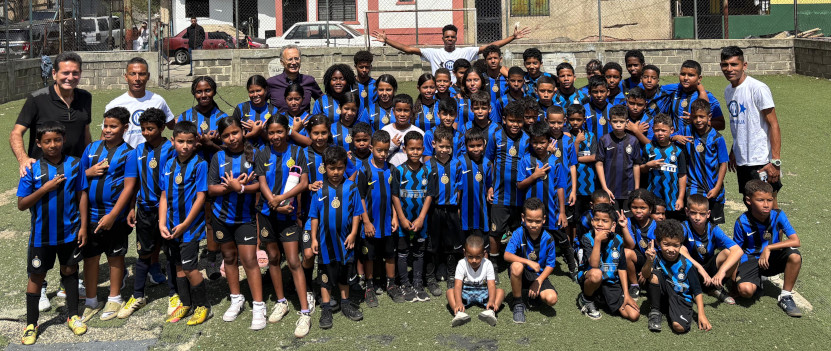 [L’Ambasciatore d’Italia in Venezuela visita Inter Campus]
